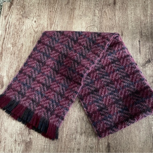 Plaid Shetland Wool Scarf - Picture 2 of 4